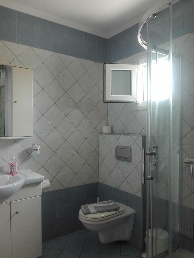 Balkan House بوتوس المظهر الخارجي الصورة